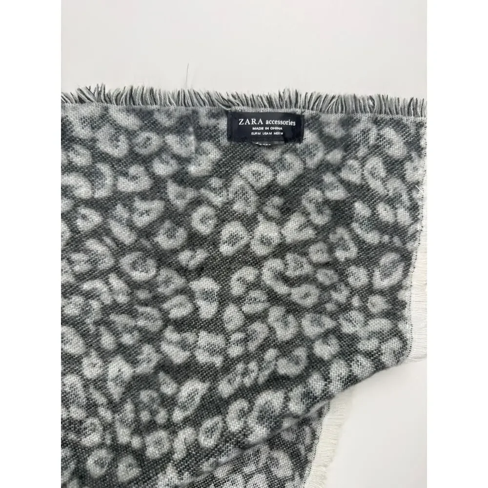 Zara Womens Leopard Print Scarf Gray Black Oversized Wrap Shawl Fringe 51x27